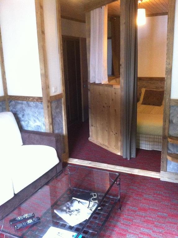 Chambre D'Hote La Tour Du Merle Le Villard (Savoie) Exterior photo
