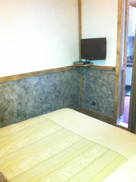 Chambre D'Hote La Tour Du Merle Le Villard (Savoie) Room photo